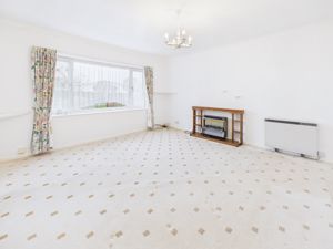 Living Room- click for photo gallery